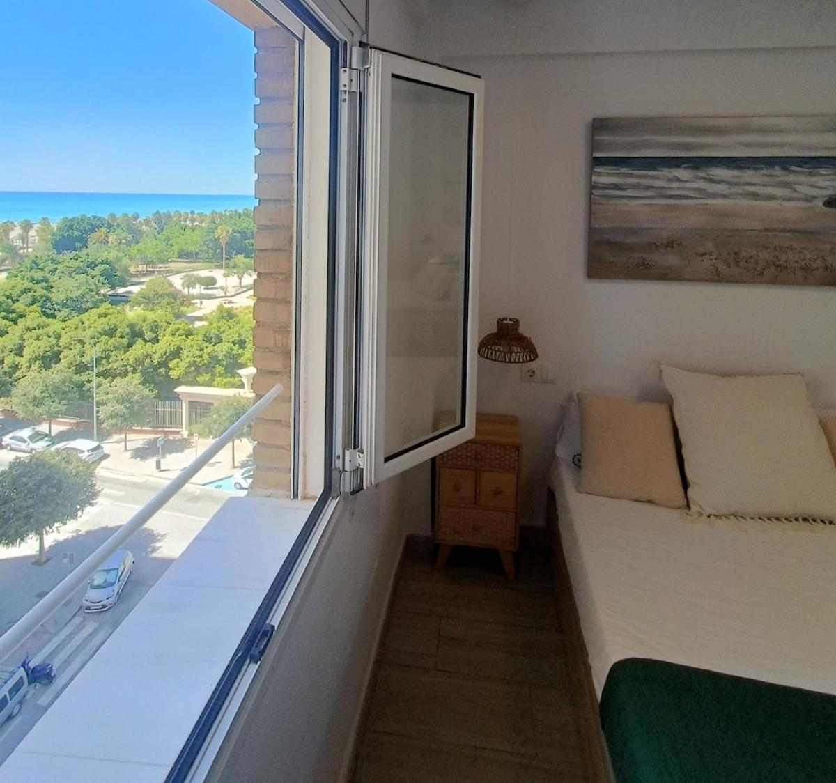 Mediterranean Sea Views In Huelin Apartment Málaga